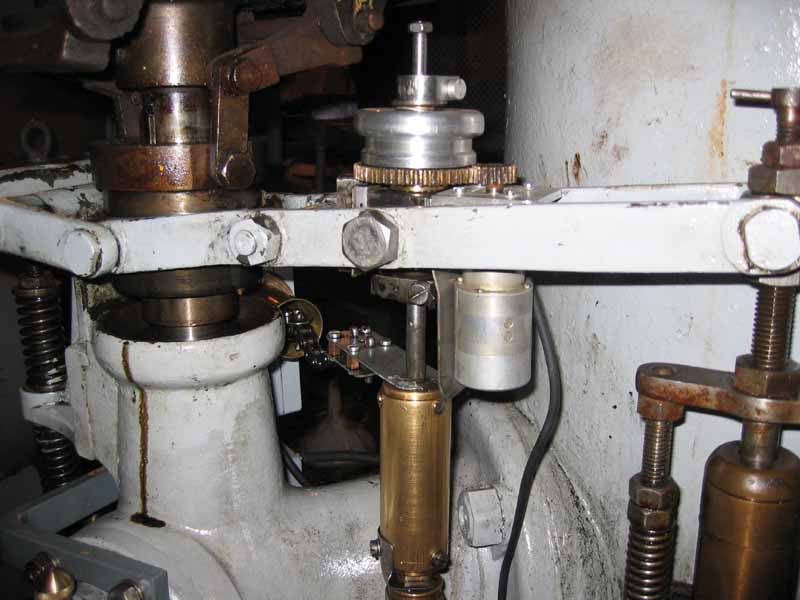 Holdemagnet med fjeder