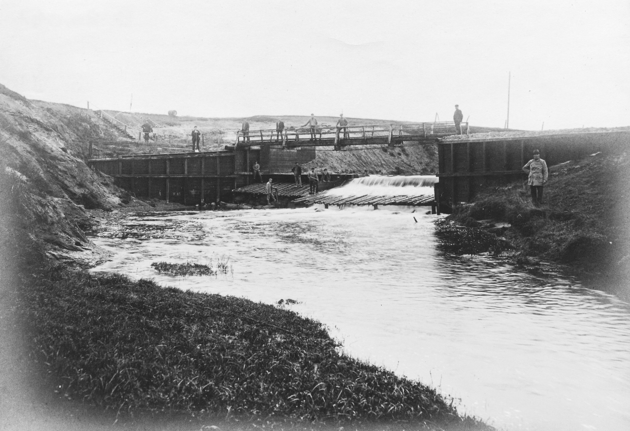 1918